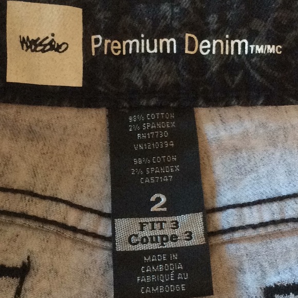 Jeans - Picture 3 of 3